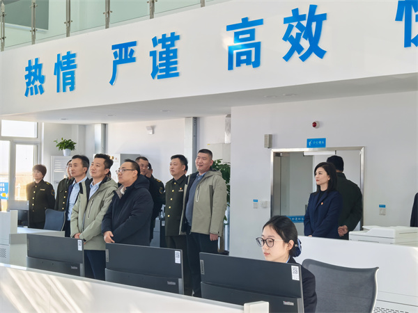 参观.jpg