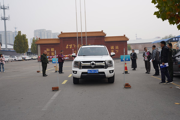 练车.jpg 练车.jpg