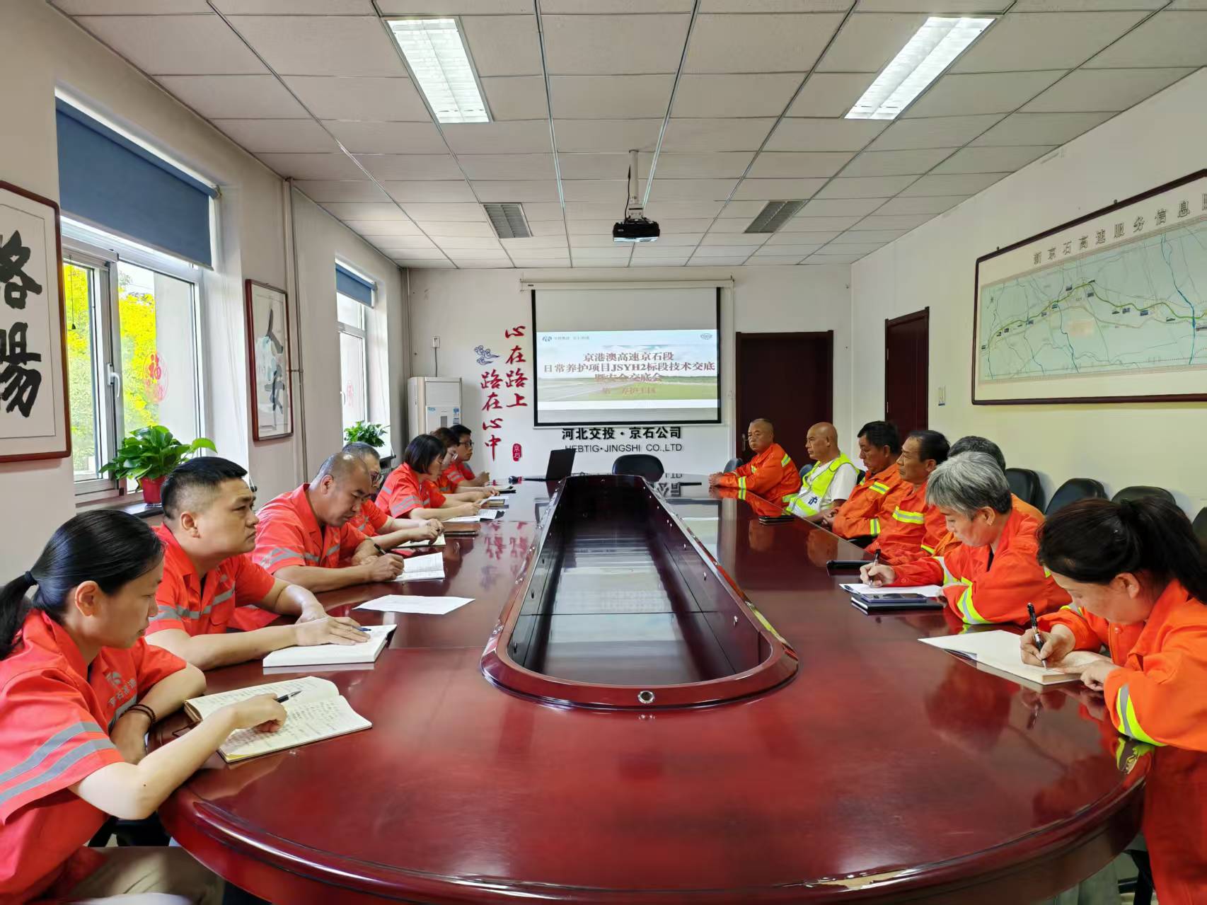 ef44e97ee58b9225e54aeadbd0d91c9.jpg